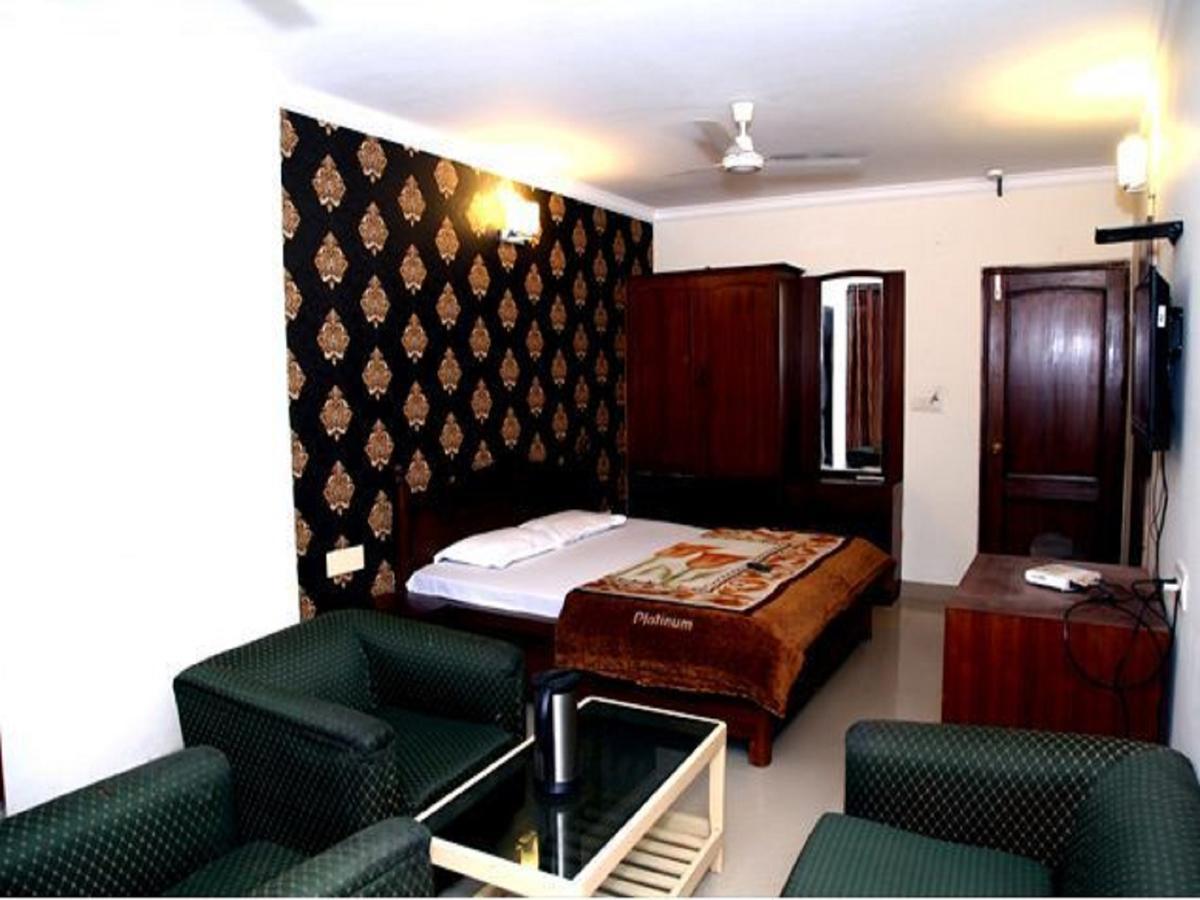 Hotel Haryana Chandigarh Exterior photo