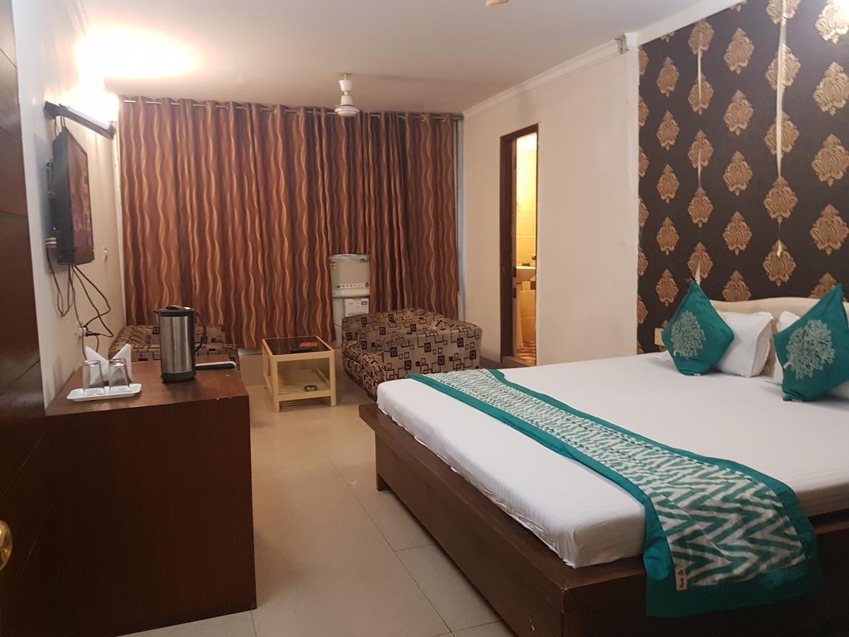 Hotel Haryana Chandigarh Exterior photo